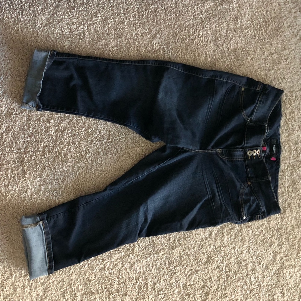 Torrid Capris